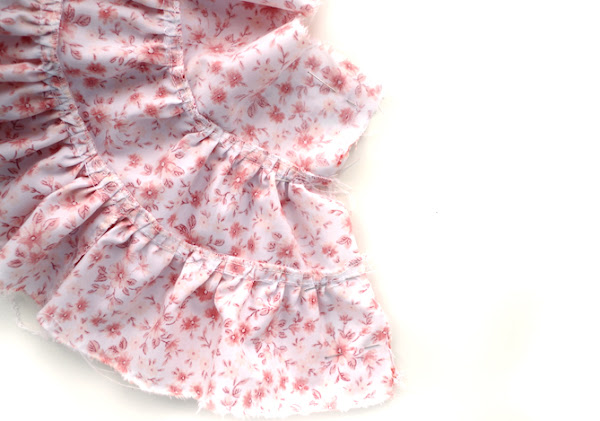 Cerrar volante con costura a máquina