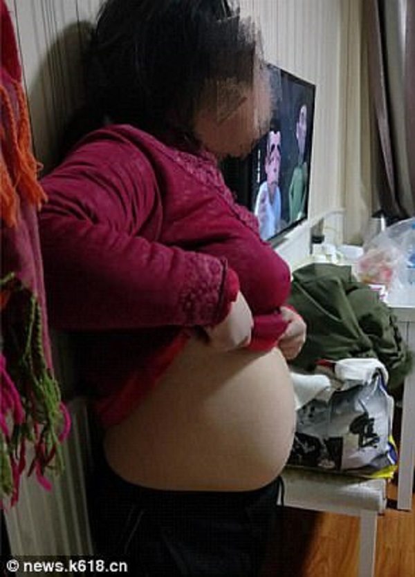 This 11 year old girl is pregnant at school