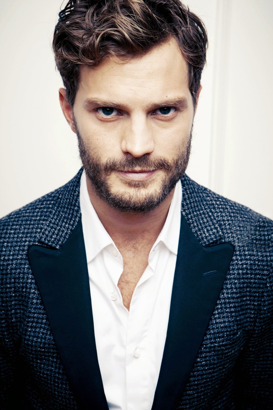 Fifty Shades Updates: HQ PHOTOS: Untagged Outtakes of Jamie Dornan for ...