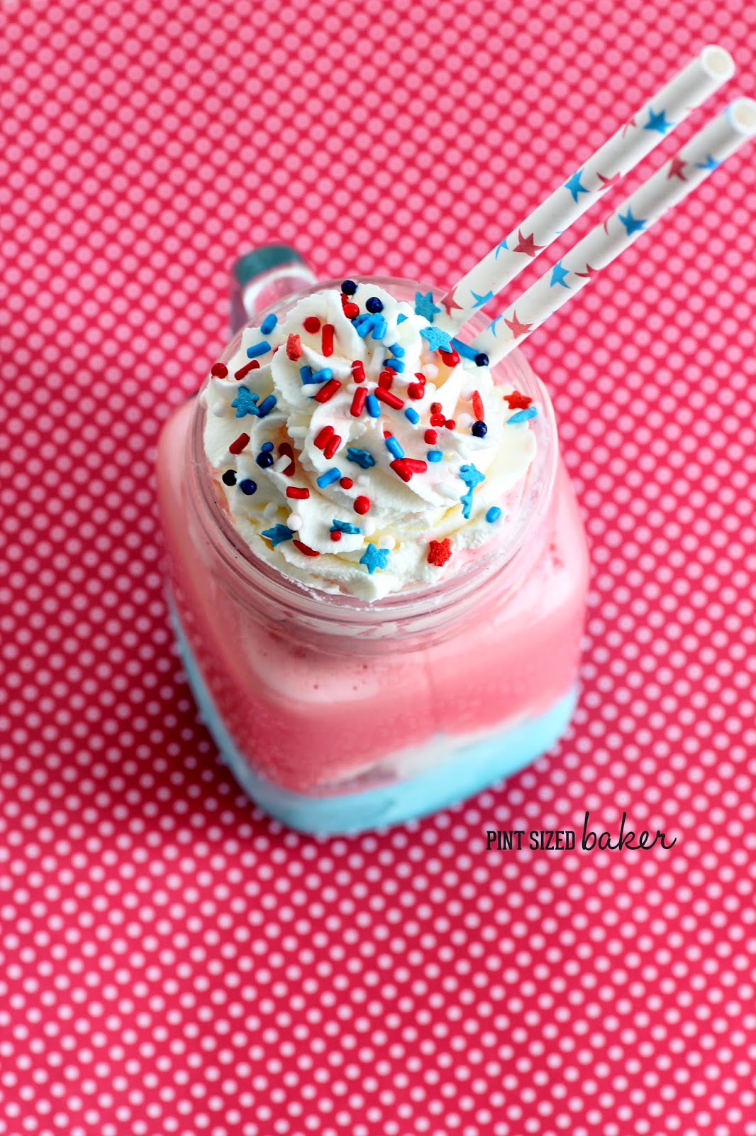 You and the kids are going to love these 4th of July Milkshakes! It's the perfect way to cool down and have some Patriotic fun in the sun!