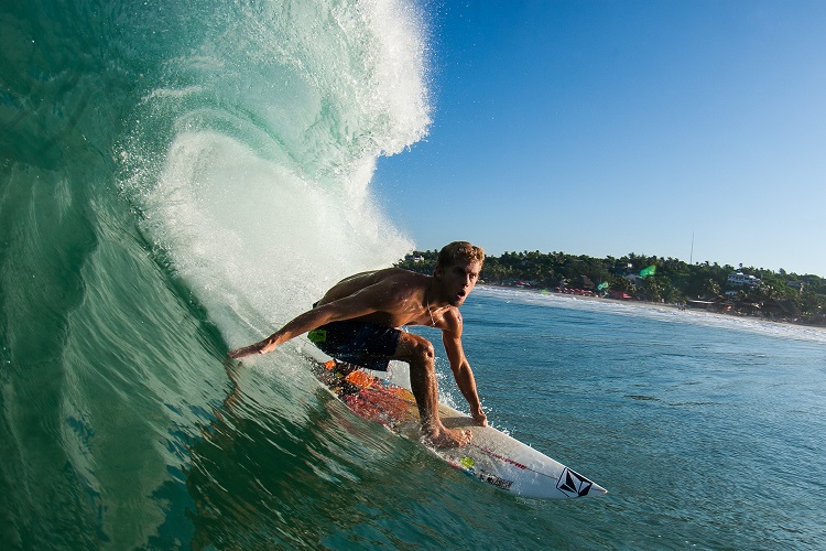 holaesungusto SURFISTA MIGUEL TUDELA CORRERÁ LA PIPE PRO" EN HAWAI