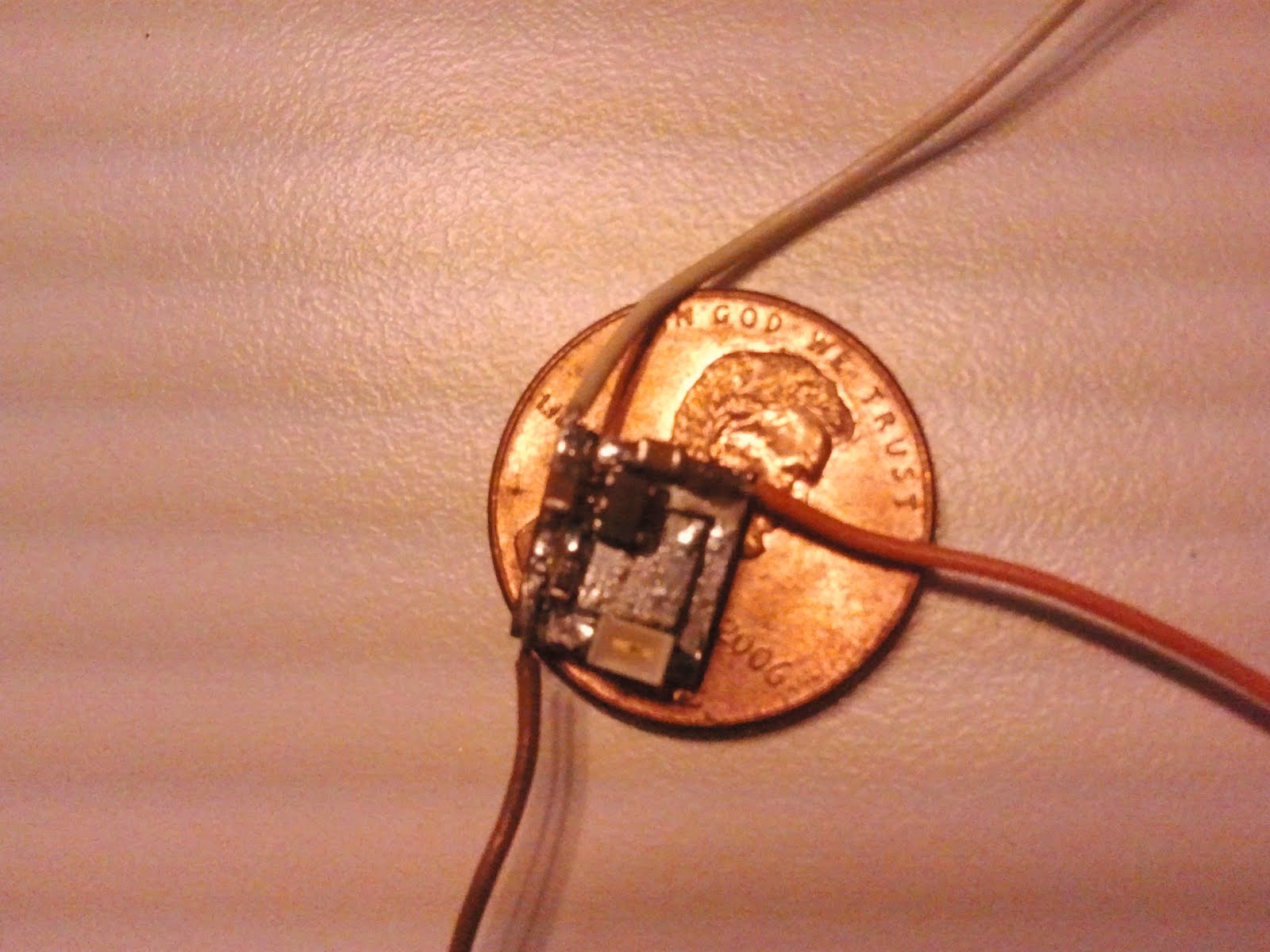 DIYtronics: Fixing a PS3 Controller that Wont Charge