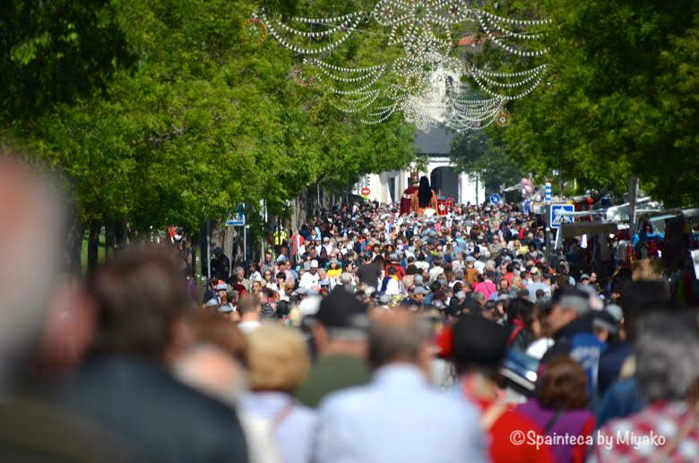 Fiestas San Isidro en Madrid マドリードのサンイシドロ祭りのメイン会場５月１５日通り