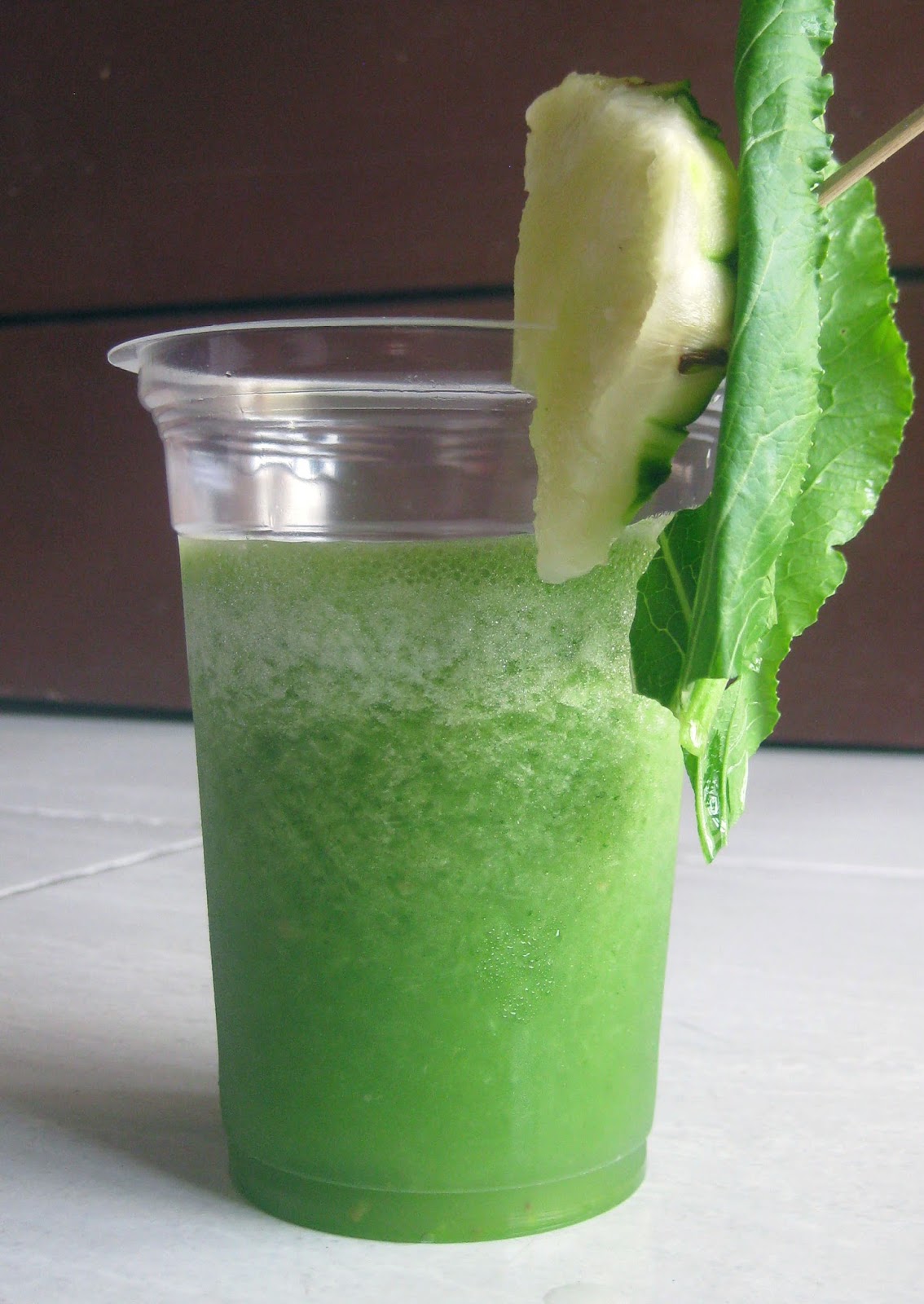 Jus buah segar nanas campur sawi hijau Nikmatnya minuman buah segar buatan chef momtwins