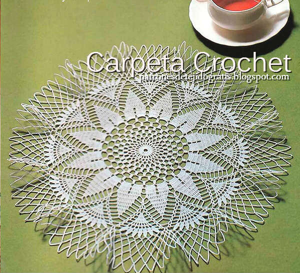 Carpeta crochet con delicado diseño redondo con patrones