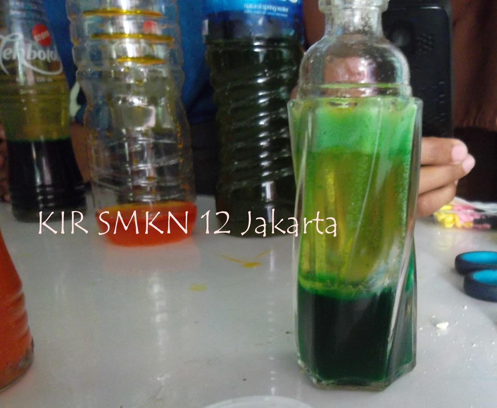 Membuat Lava Lamp Coretan Si Pingu