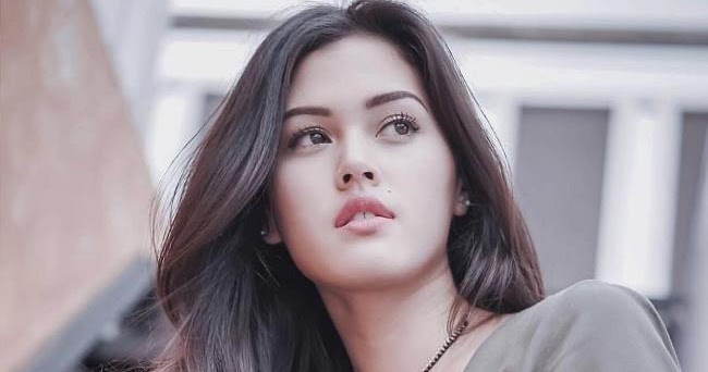 Profil Terlengkap Rebecca Tamara: Masa Kecil Dan Keluarga ...