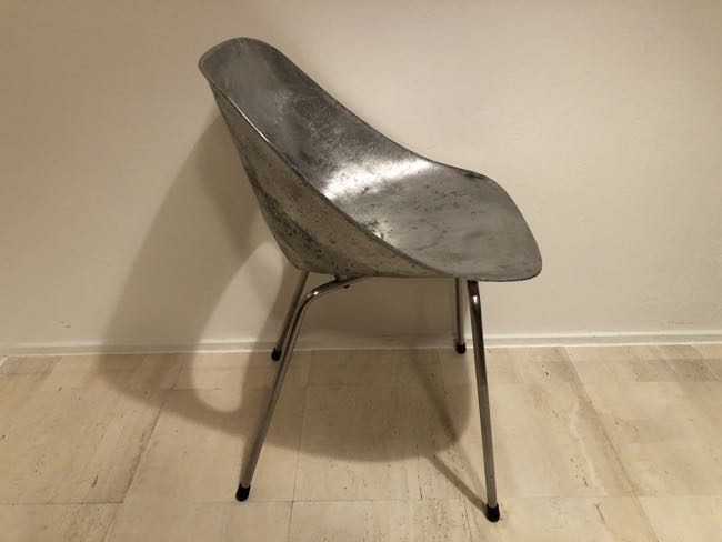 decorative 567 pierre guariche tulip chair入荷