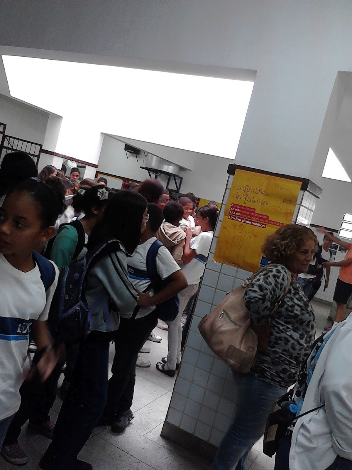 Tiago Malta Psicólogo Soletrando na E. M. Professor Alfredo de Pires