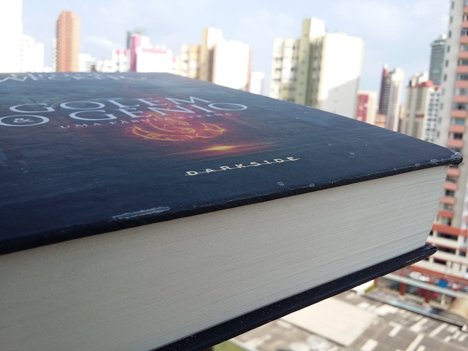 Resenha Golem & o Gênio - Helene Wecker; Resenha Golem & o Gênio; Resenha Helene Wecker; Golem & o Gênio Helene Wecker; Golem & o Gênio Darkside Books