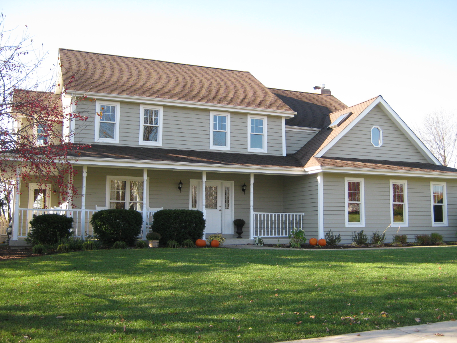 Mary Rose S Cafe Exterior House Before And After Sherwin williams contacted me earlier in the week, asking me to post about national painting week and to share some information that you might find of course, the timing couldn't be more perfect. mary rose s cafe exterior house