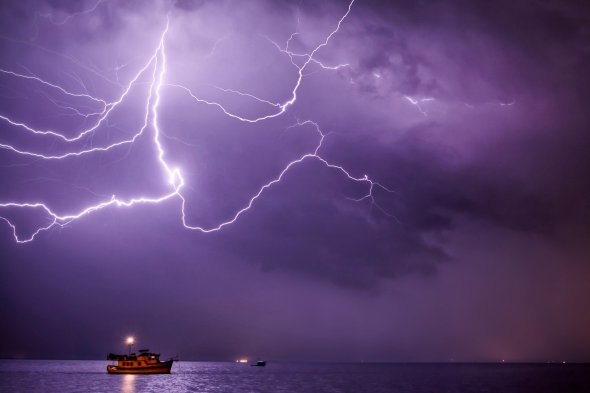 As incríveis fotografias de tempestades, raios e tornados de Jason Weingart Jason Weingart fotografia tempestades raios relâmpagos nuvens chuva natureza impressionante