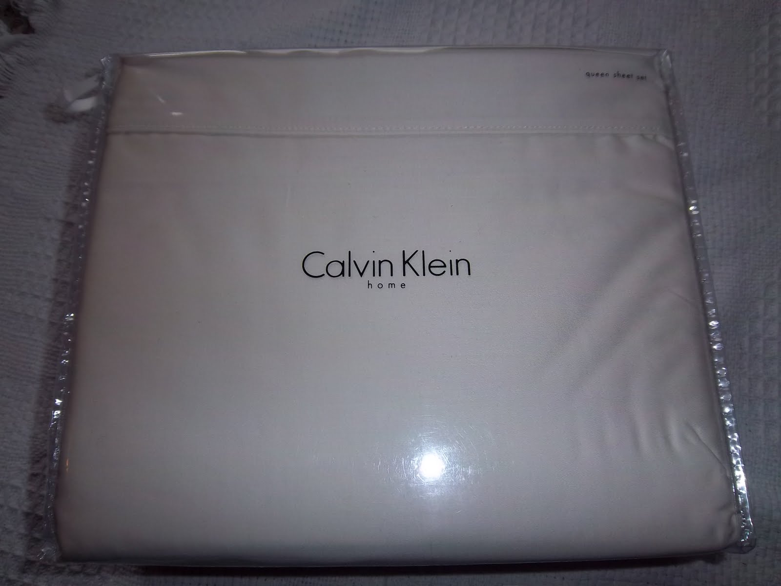 For Sale: Calvin Klein Sheet Set