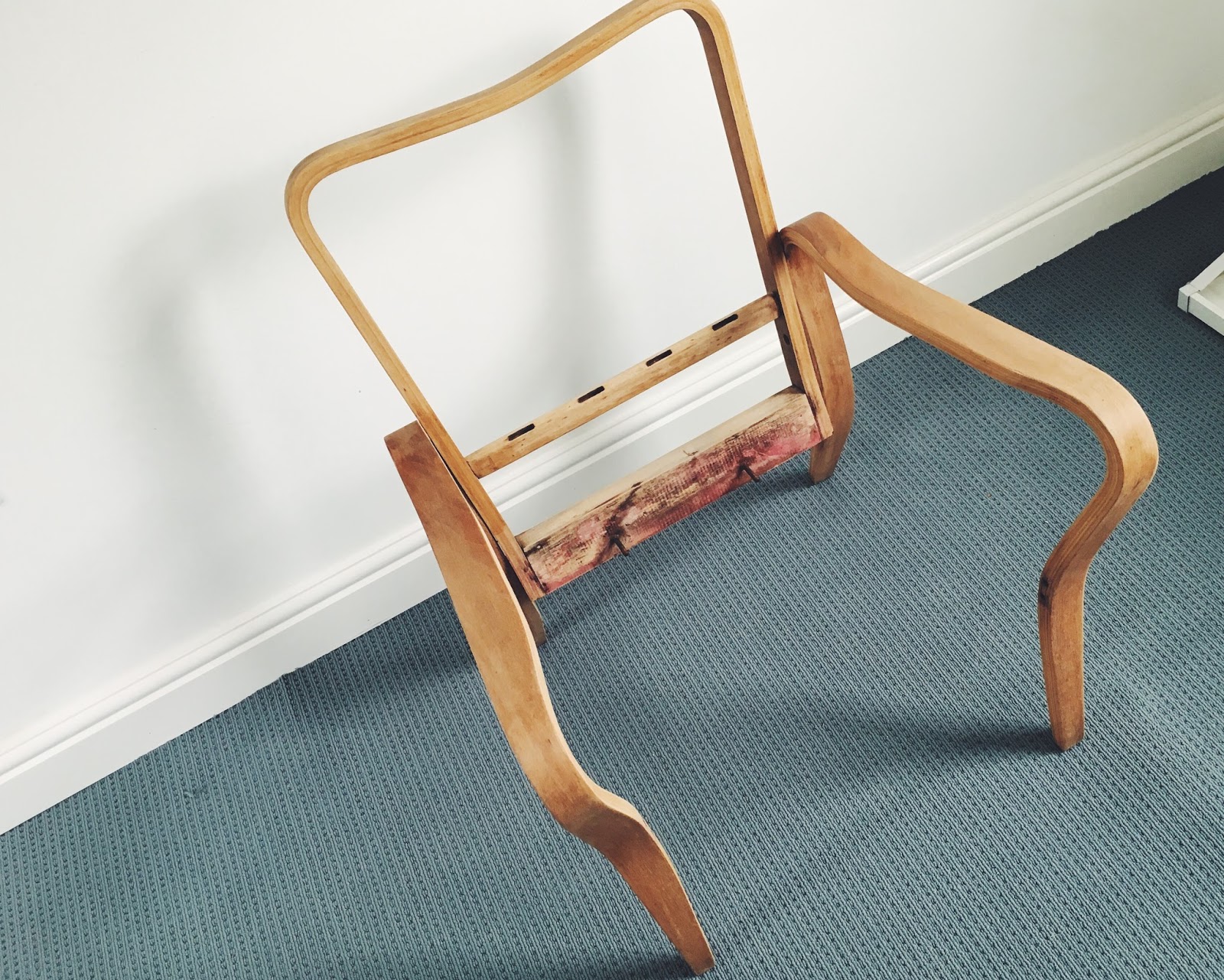 Le Friend: DIY chair update easy how to re-cover a nursing chair