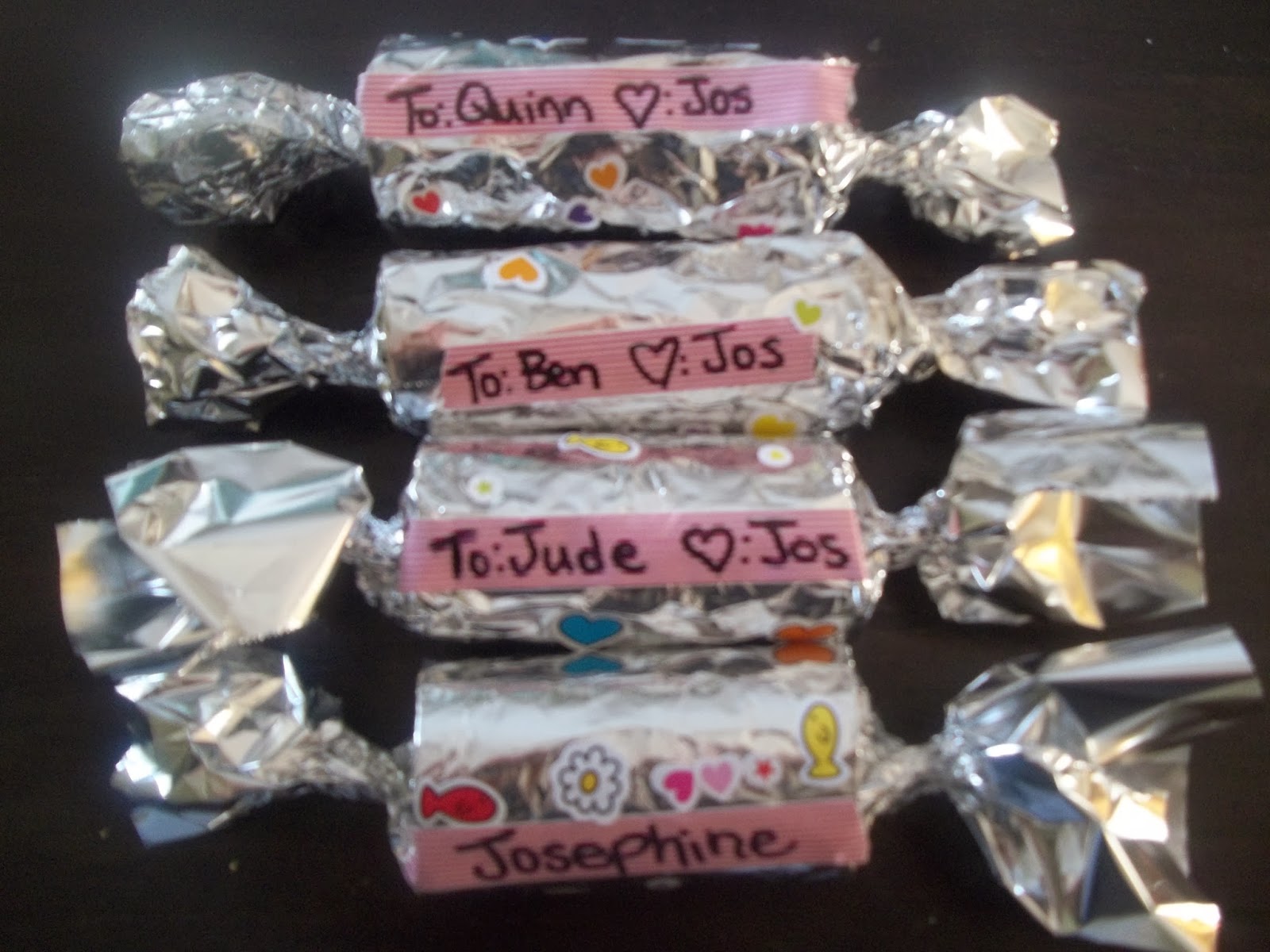 Confessions of a Courtney: Easy DIY Valentine's Day Party Favors