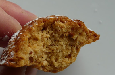 Crunchy Madeleines mit Cashewkernen Crunchy Madeleines mit Cashewkernen