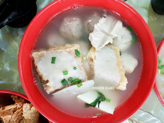 Kwong Hong Yong Tau Fu (known as Yong Liew Fun in Ipoh) 广丰茶室酿料粉 Kwong Hong Yong Tau Fu (known as Yong Liew Fun in Ipoh) 广丰茶室酿料粉