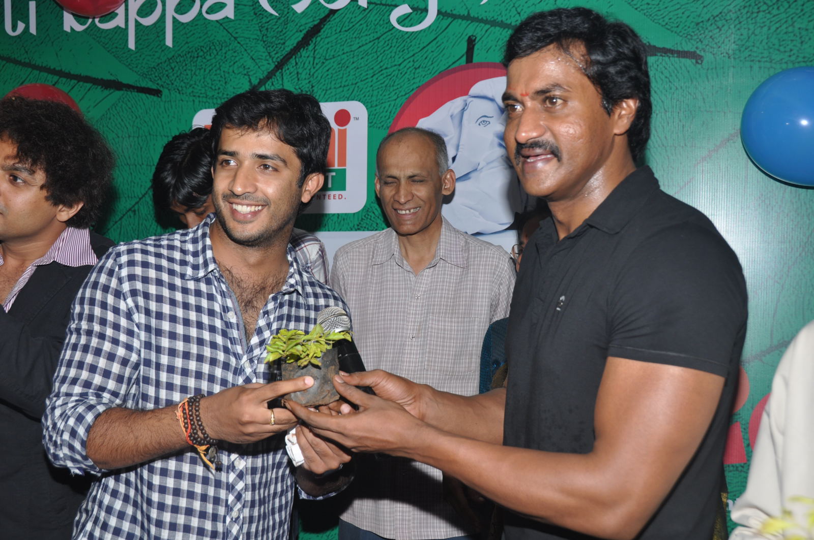 Sunil At Green Ganesh Gallery