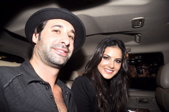 Sunny Leone and her husband Daniel Weber arriving in India to promote Jism 2 Sunny Leone and her husband Daniel Weber arriving in India to promote Jism 2