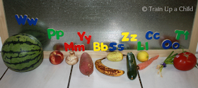 lois ehlert, eating the alphabet, veggies and fruits, picnic preschool theme, homeschool letter activity, teaching children to eat healthy