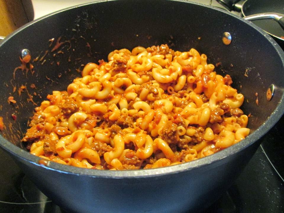 Recipe Rebels SIMPLE GOULASH WITH GROUND BEEF AND CRUMBLED BACON