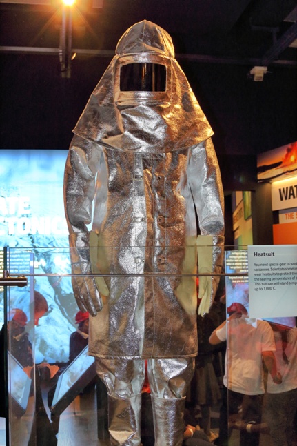 Traje ignífugo en el Museo de Historia Natural de Londres