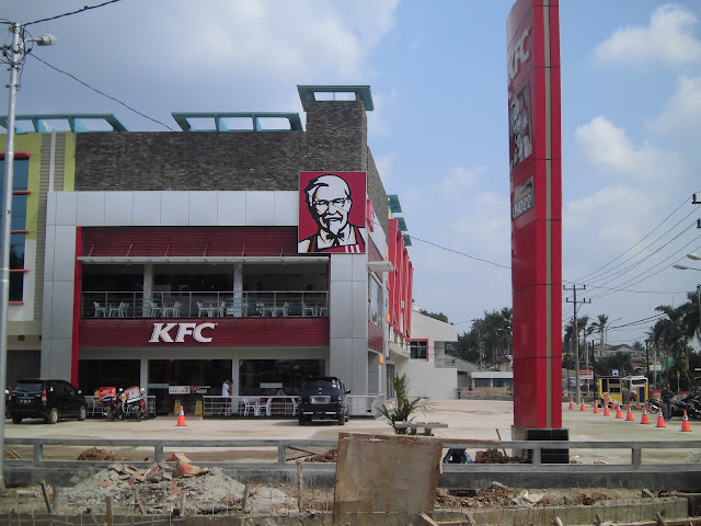 Kentucky Fried Chicken (KFC) Simpang Empat Tanjung Siapi-api Palembang