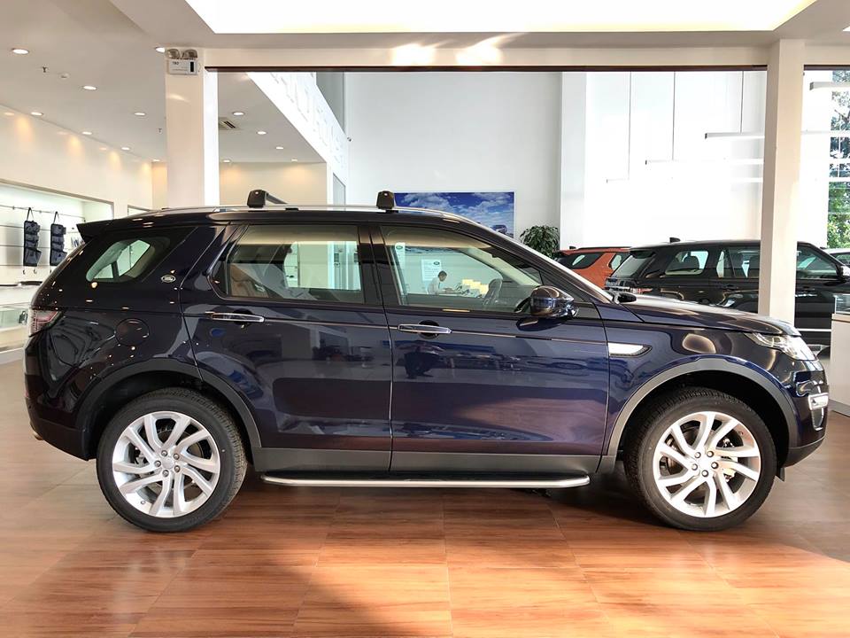 Xe Land Rover 7 Chỗ Discovery SPort HSE Đời Mới Nhất 2019 Bao Nhiêu Tiền, Xe 7 Chỗ Discovery SPort HSE Luxury Màu Xanh Đen Đời Mới Nhất Giá rẻ nhất 3.499 triệu đồng tại việt nam