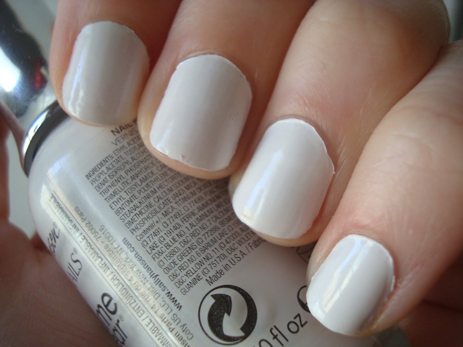 3. Sally Hansen Hard as Nails Xtreme Wear in "White On" - wide 4