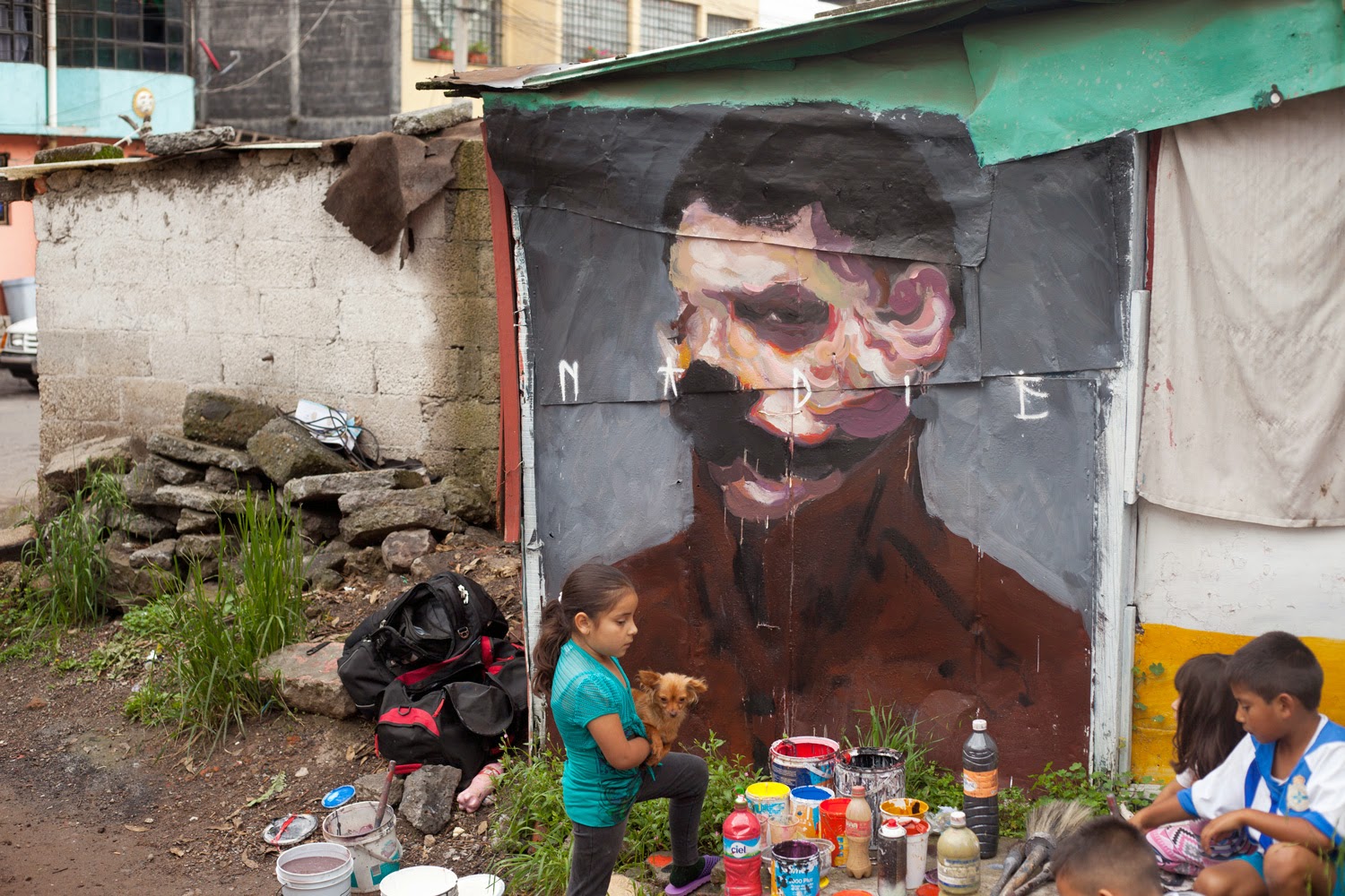 Axel Void is still in Central America where he just wrapped up this piece somewhere in the Hornos neighbourhood, Mexico City.