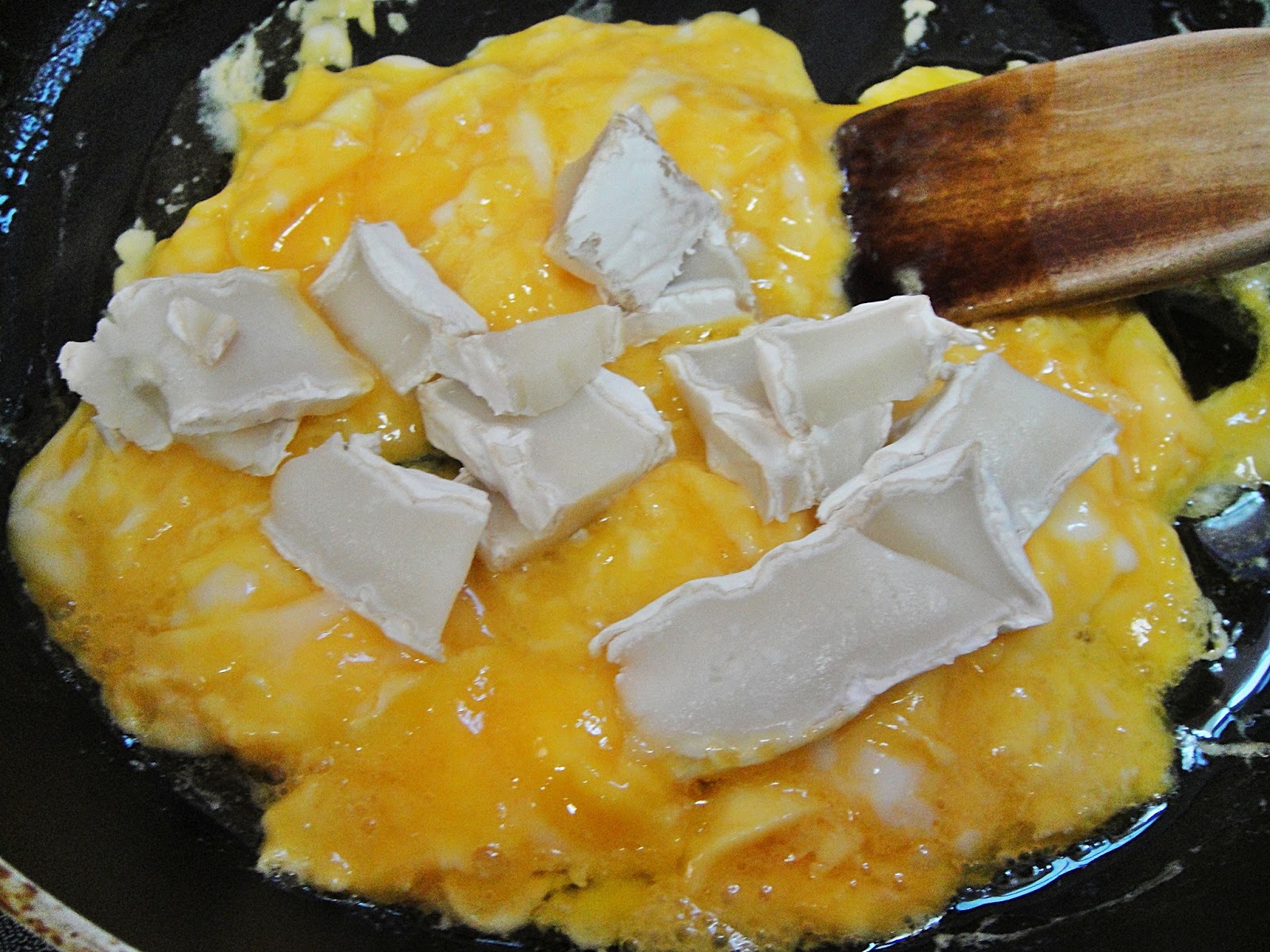 Maryam's Culinary Wonders 914. ChevreCaper Scrambled Eggs