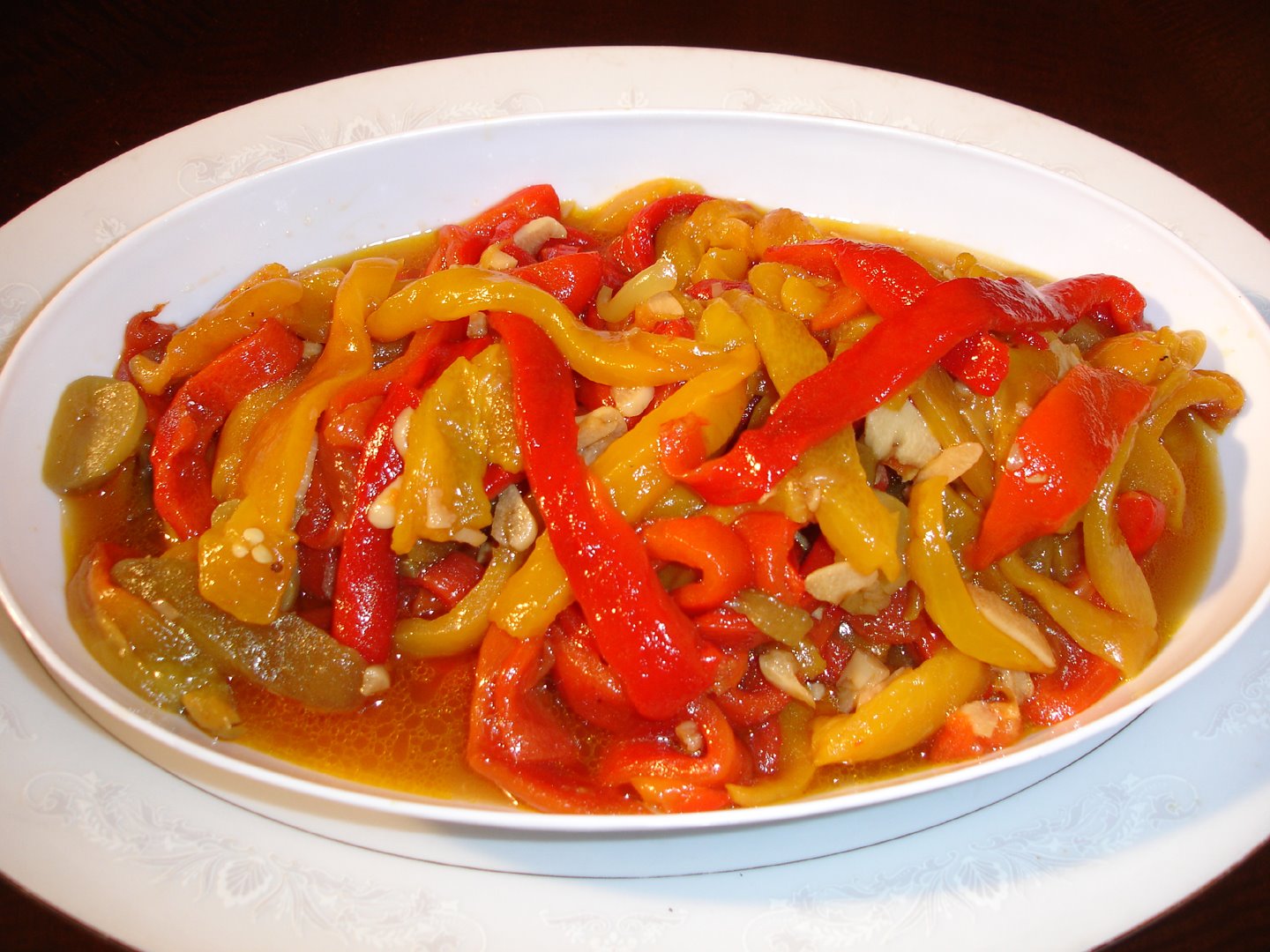 LA COCINA DEL POLLO ROASTED PEPPERS WITH GARLIC