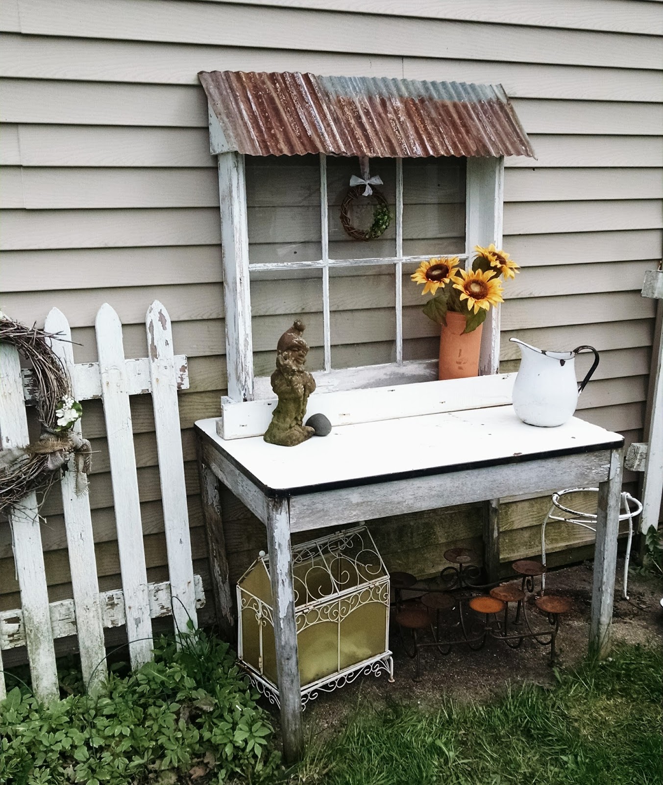 My Painted Stuff: Rustic Window Box