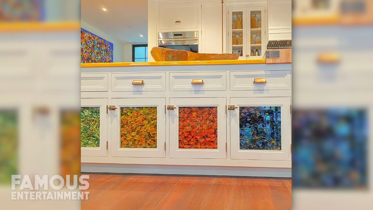 18 Photos vs. Zayn Malik's NYC Penthouse & London Home Interior Design Tour