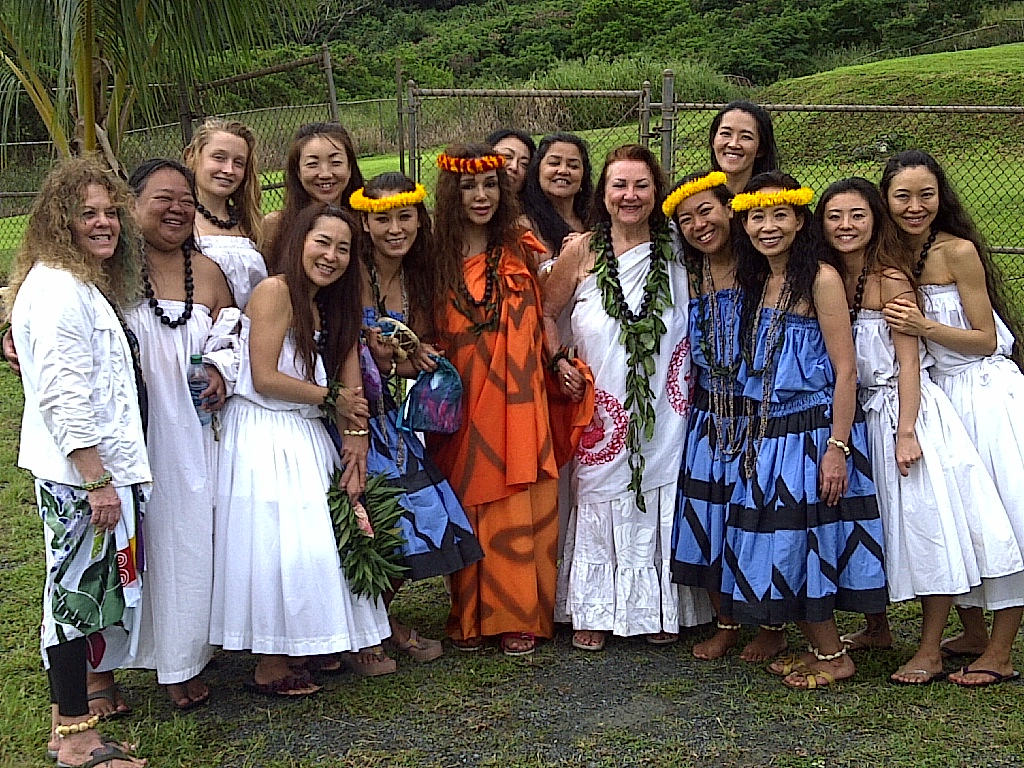 Living the Aloha Spirit, a Hula at a Time.: Dedication at Pahukini