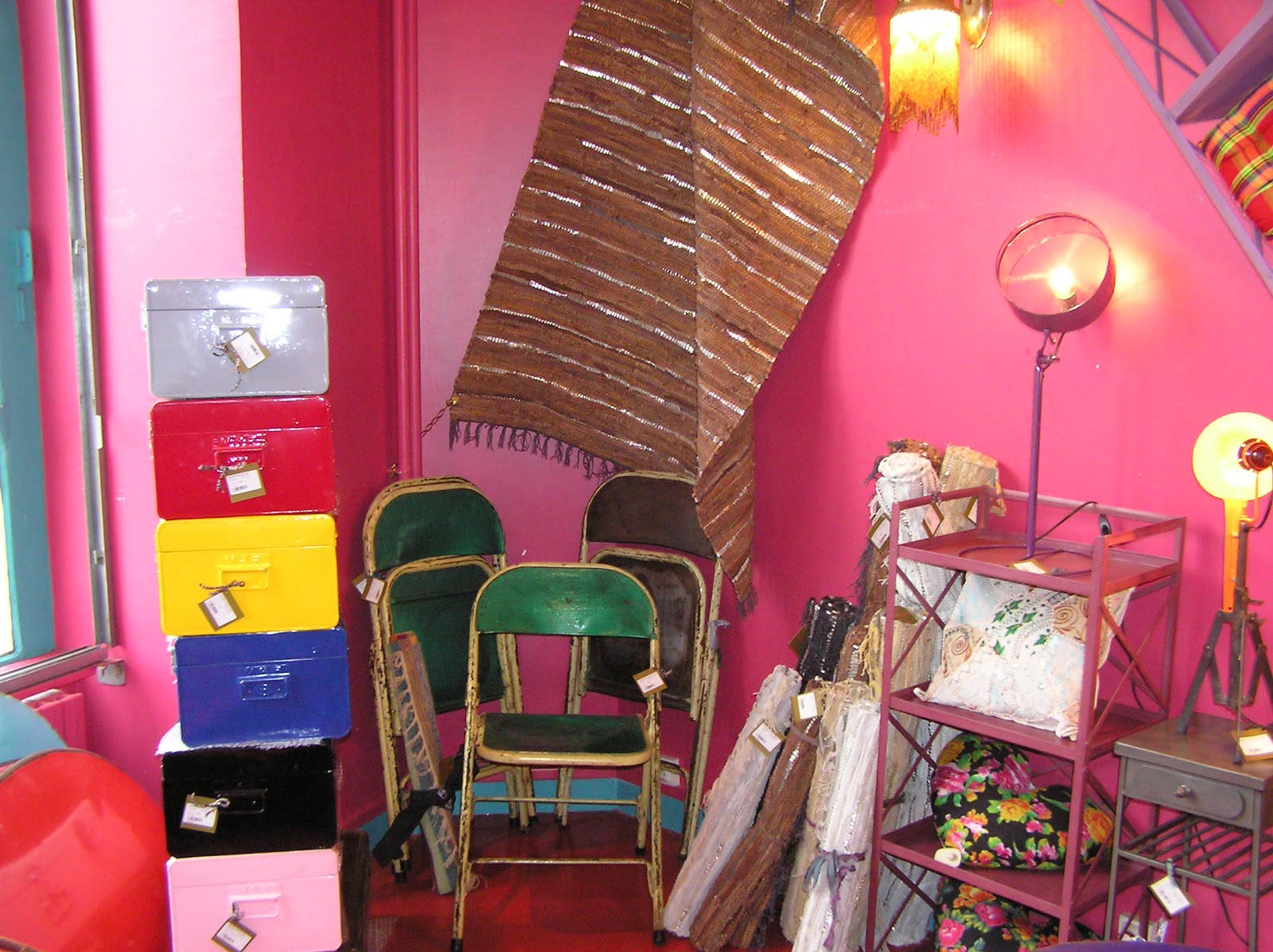 L'atmosphère 49 Rue Lucien Sampaix 75010 Paris Cuadernos de viaje de la Henche: Alrededores del canal saint martin