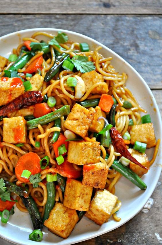 Vegan Garlic Sriracha Tofu Yakisoba Share BEST FOOD