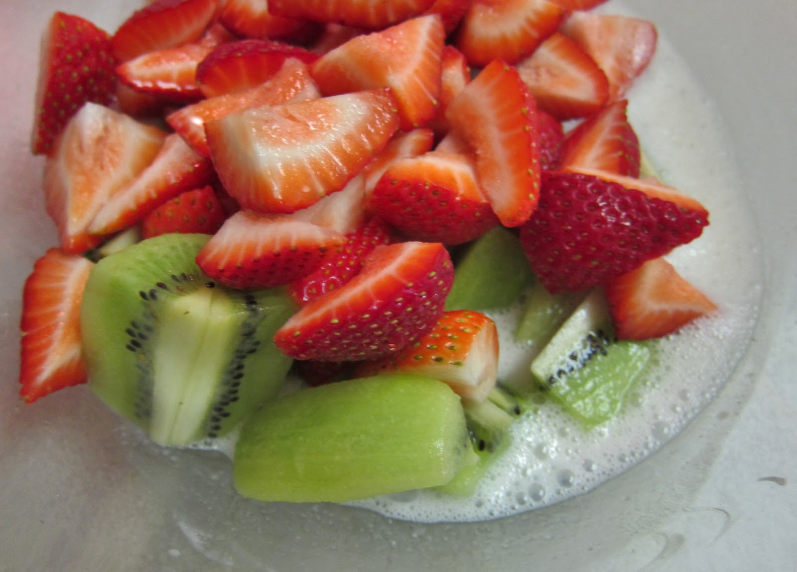 The Vegan Chronicle: Strawberry-Kiwi Salad with Basil