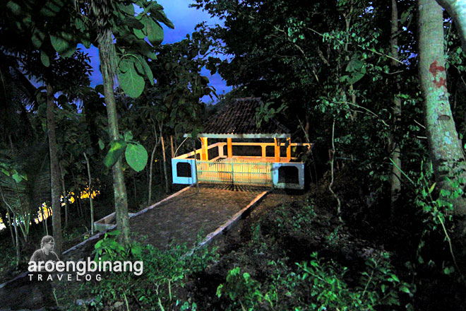 makam syekh maulana maghribi parangtritis