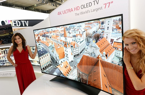 worlds-largest-tv-lg-4K-Ultra-HD-OLED-77