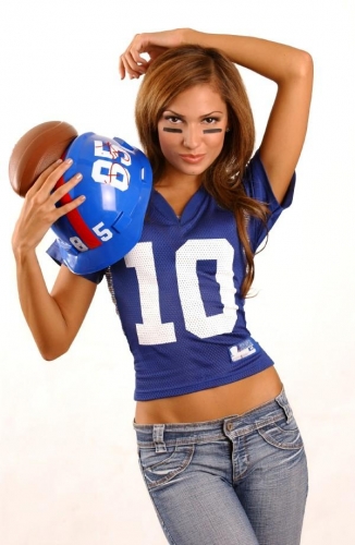 Divalicious: Reby Sky