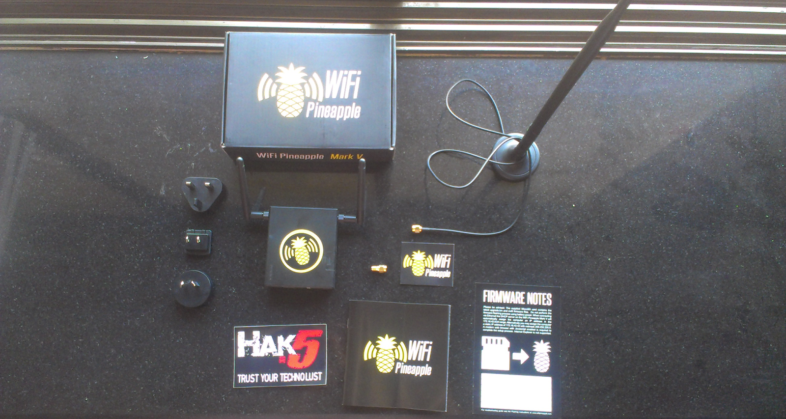 Penetration testing bY eXpl0i13r: WiFi Pineapple Mark V Standard