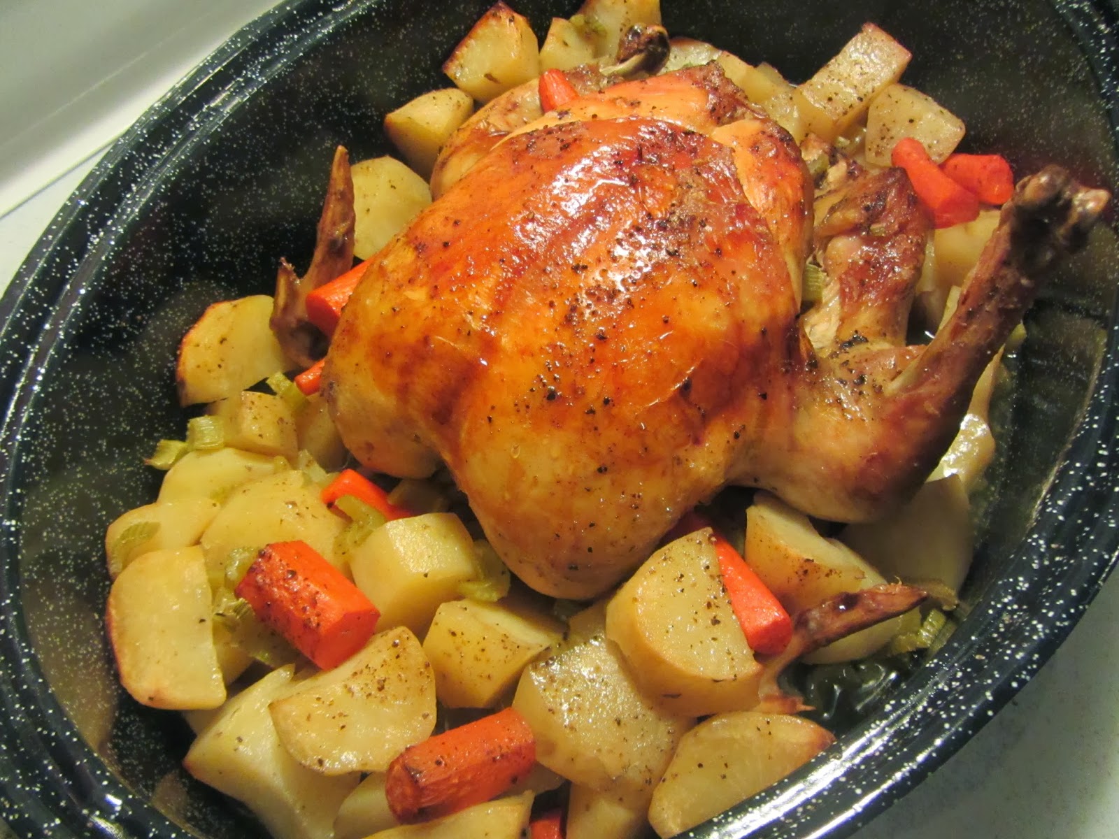 The Unlikely Homeschool Slow Cooker Chicken Stock from Kitchen Scraps