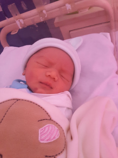 THROWBACK WAJAH NEWBORN ANAK-ANAK THROWBACK WAJAH NEWBORN ANAK-ANAK