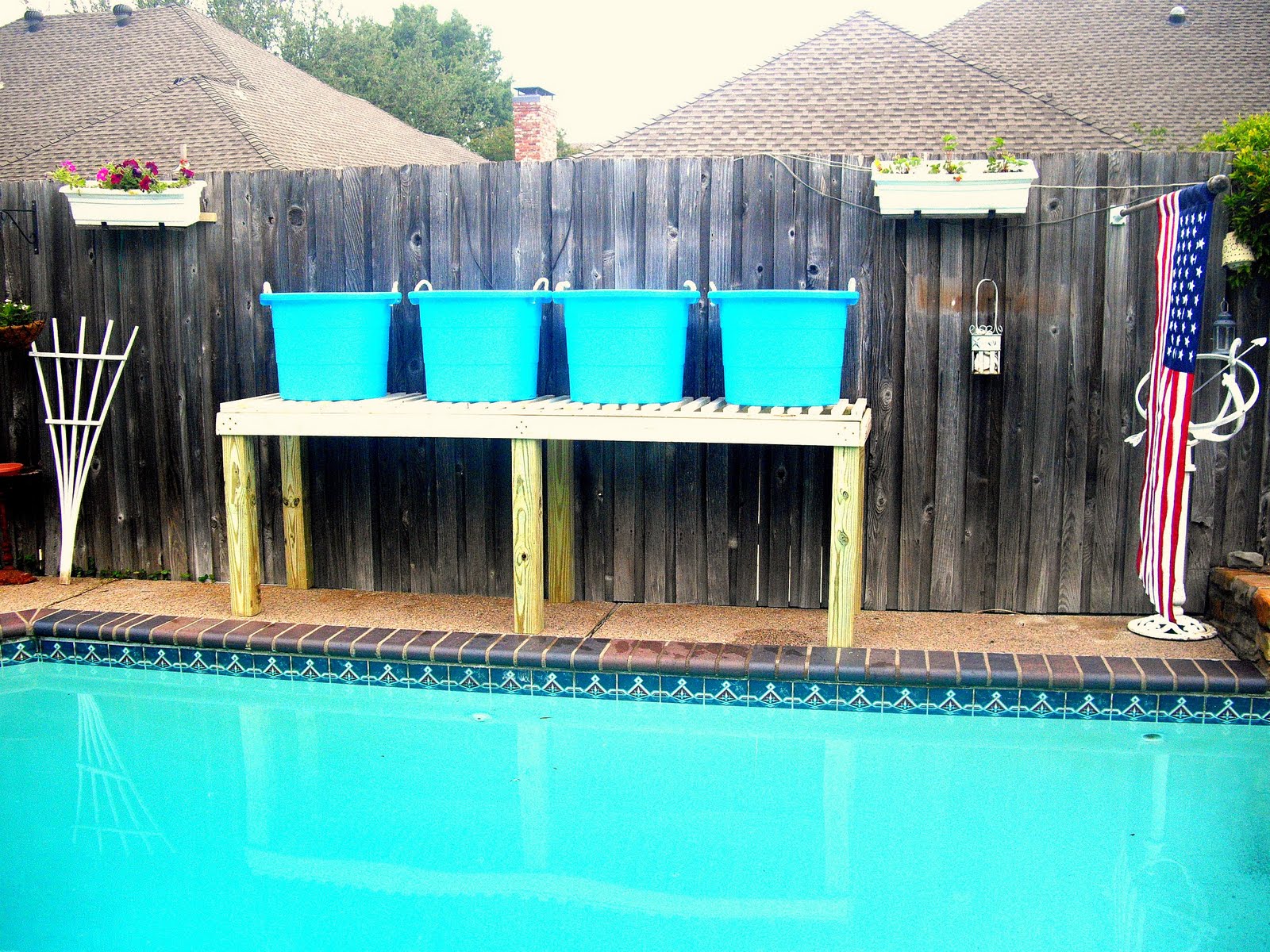 Lulu's Designs: The Container Garden Platform - that I built!!!