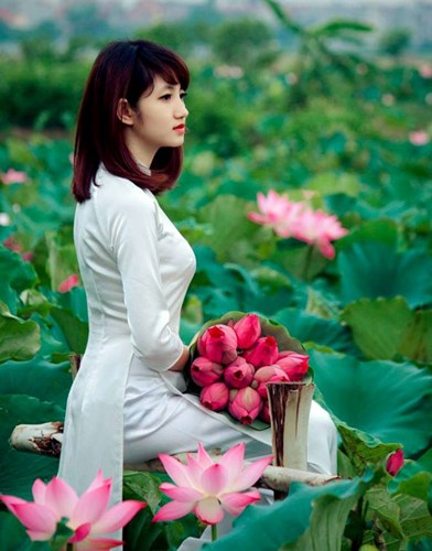 anh-thieu-nu-mac-ao-dai anh-thieu-nu-mac-ao-dai