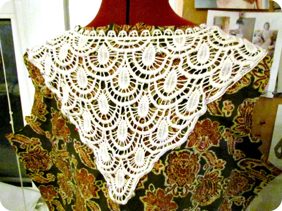 Etcetorize: Crochet Back Inset