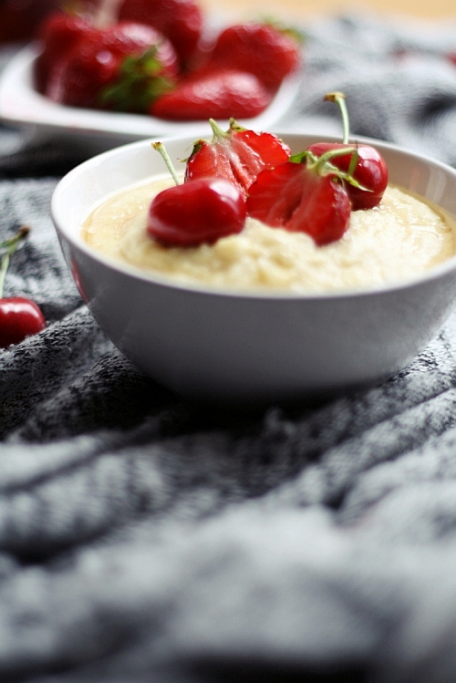 Pudding jaglany z owocami Kuchenne Czary Mary