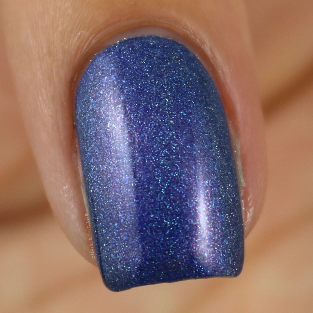 Emily de Molly LE51 swatched by Olivia Jade Nails