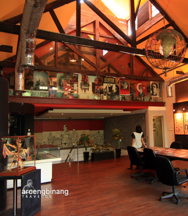 museum dan galeri foto jurnalistik antara jakarta